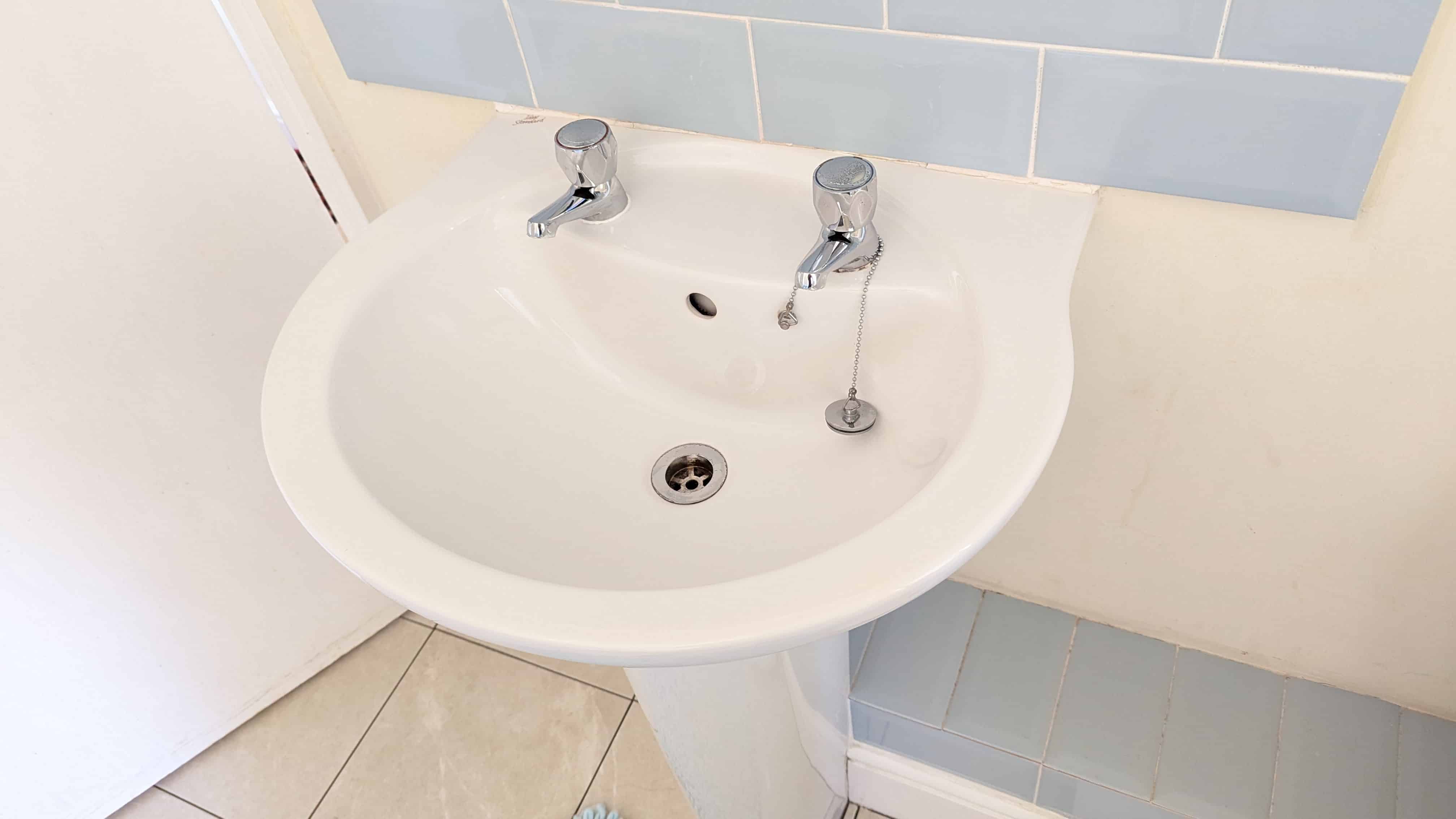 Bathroom before cleaning